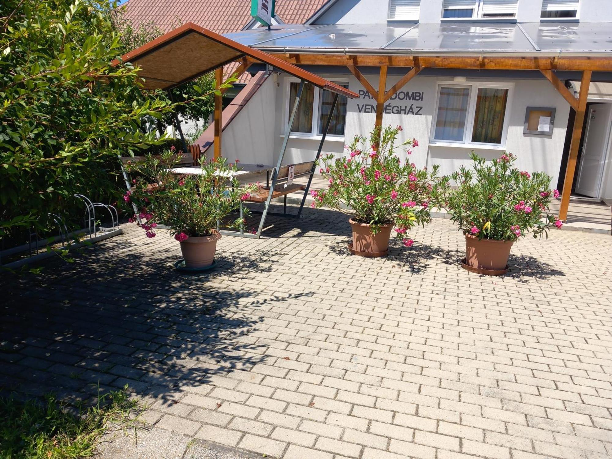 Paterdombi Vendeghaz Hotel Zalaegerszeg Bagian luar foto